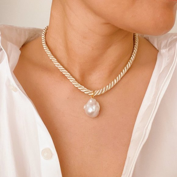 Satin Rope Baroque Pearl Necklace - Picture 3 of 8